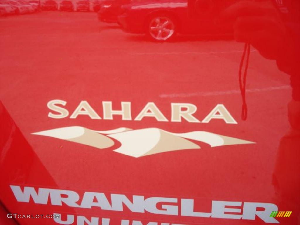 2011 Wrangler Unlimited Sahara 4x4 - Flame Red / Black/Dark Saddle photo #19