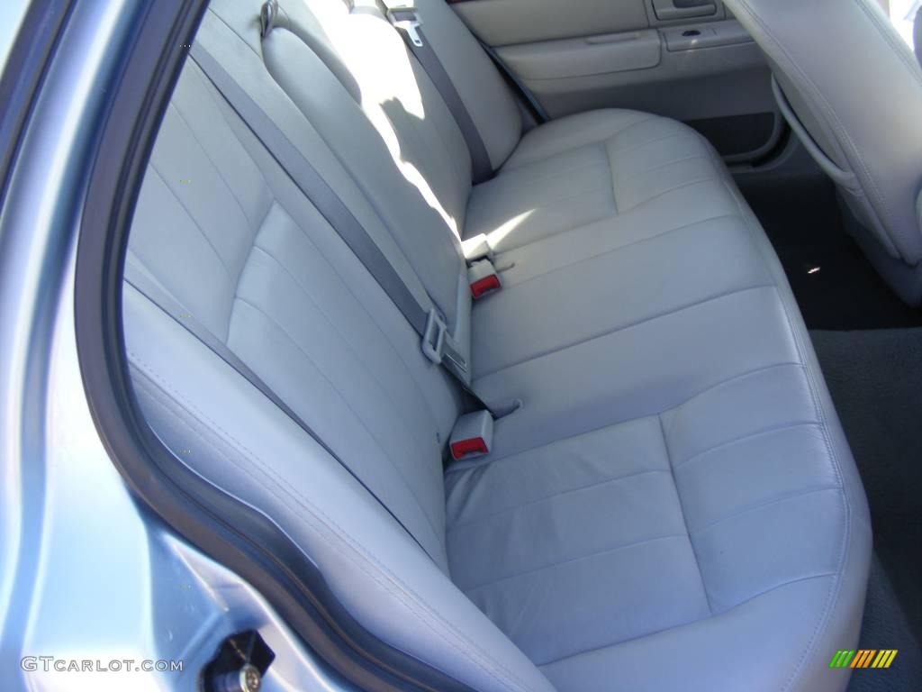 2004 Grand Marquis LS - Light Ice Blue Metallic / Light Flint photo #24