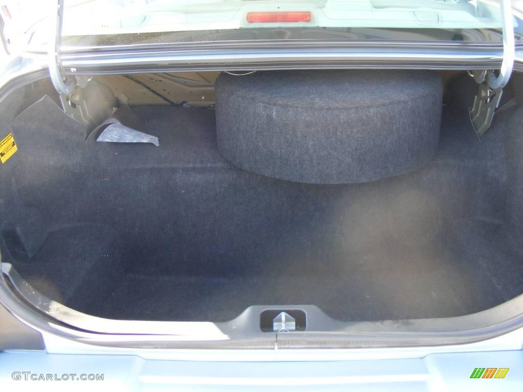 2004 Grand Marquis LS - Light Ice Blue Metallic / Light Flint photo #25