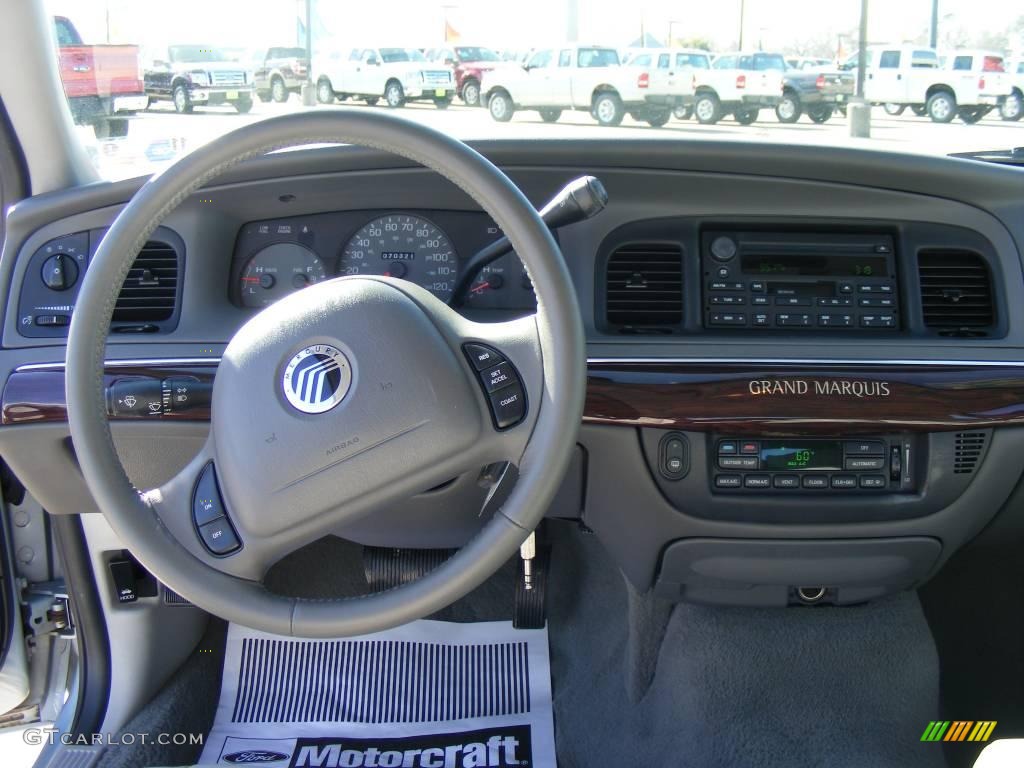 2004 Grand Marquis LS - Light Ice Blue Metallic / Light Flint photo #31
