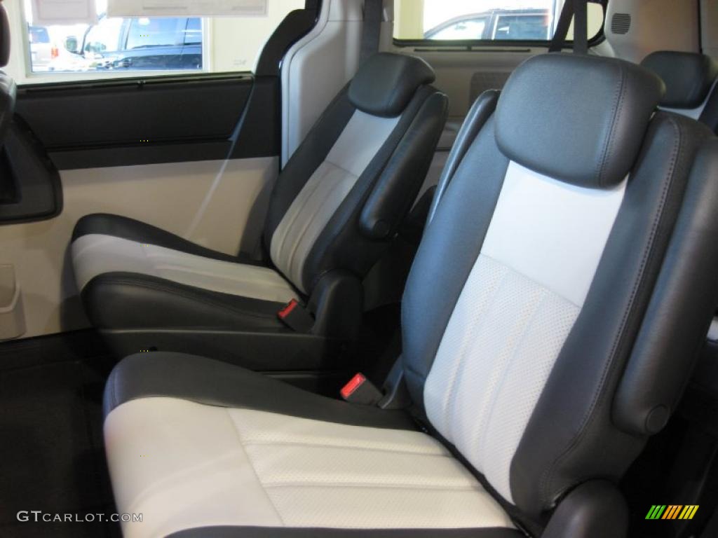 Dark Slate Gray/Light Shale Interior 2010 Chrysler Town & Country Touring Photo #38260251