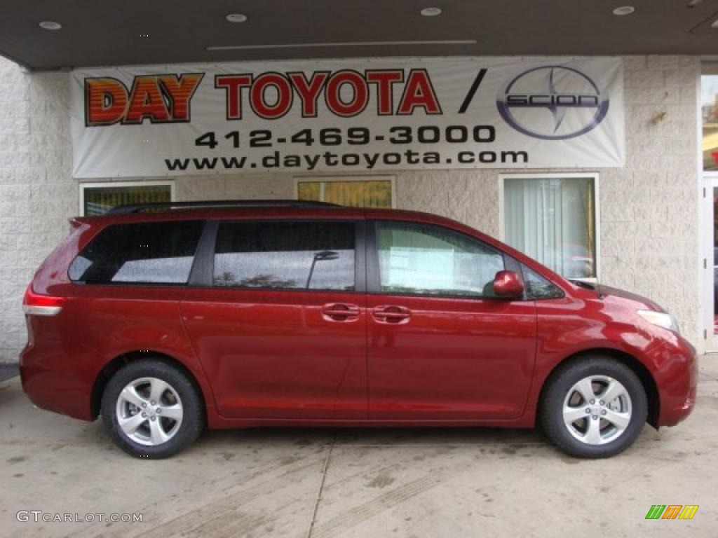 2011 Sienna LE - Salsa Red Pearl / Bisque photo #1