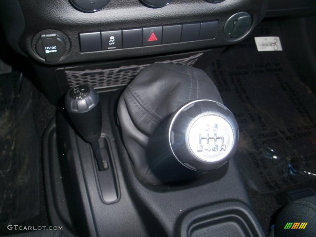 2011 Wrangler Sport 4x4 - Mango Tango Pearl / Black photo #5