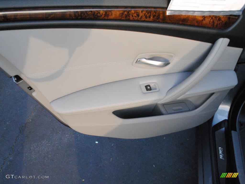 2008 BMW 5 Series 535i Sedan interior Photo #38264491