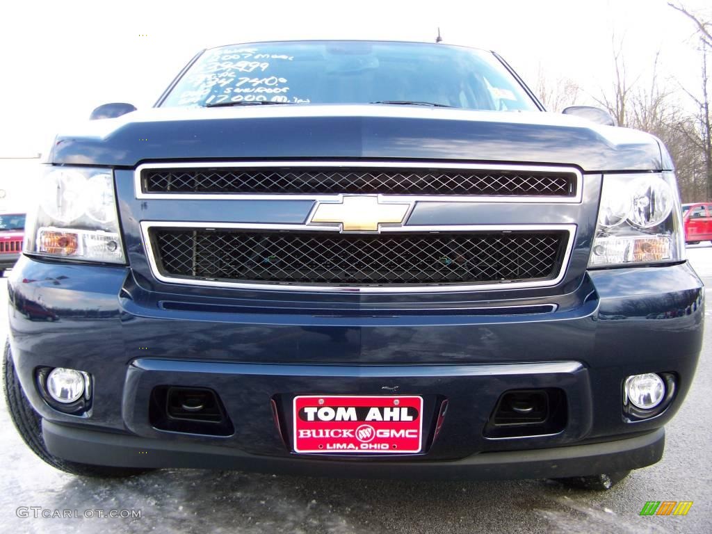 2007 Suburban 1500 LT 4x4 - Dark Blue Metallic / Light Titanium/Dark Titanium photo #3