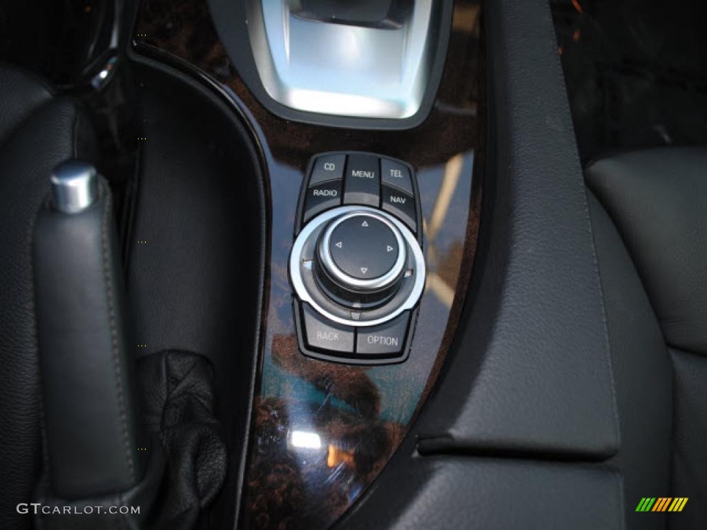 2009 BMW 5 Series 528i Sedan Controls Photo #38267627