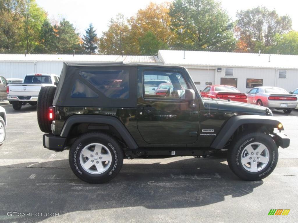 2011 Wrangler Sport S 4x4 - Natural Green Pearl / Black photo #4