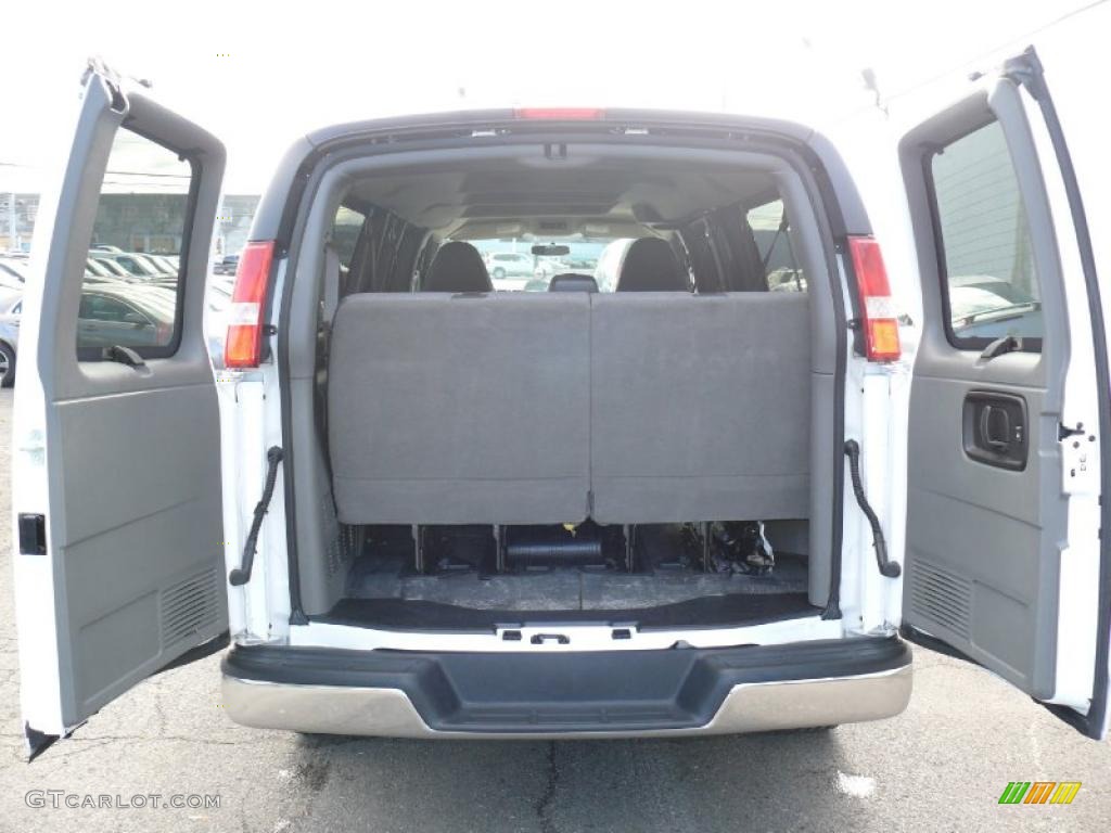 2010 Chevrolet Express LT 3500 Extended Passenger Van Trunk Photo #38270177