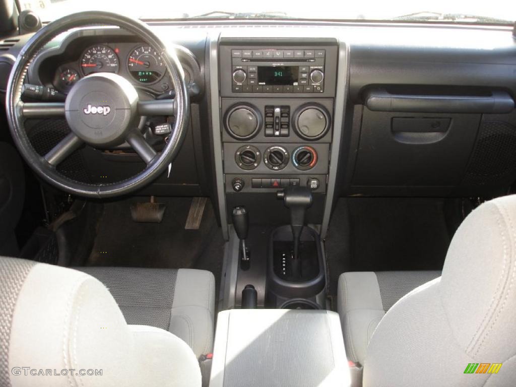 2007 Jeep Wrangler Unlimited X 4x4 Dark Slate Gray/Medium Slate Gray Dashboard Photo #38271992