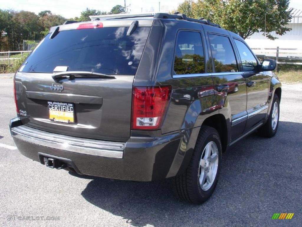 2006 Grand Cherokee Limited 4x4 - Dark Khaki Pearl / Khaki photo #5