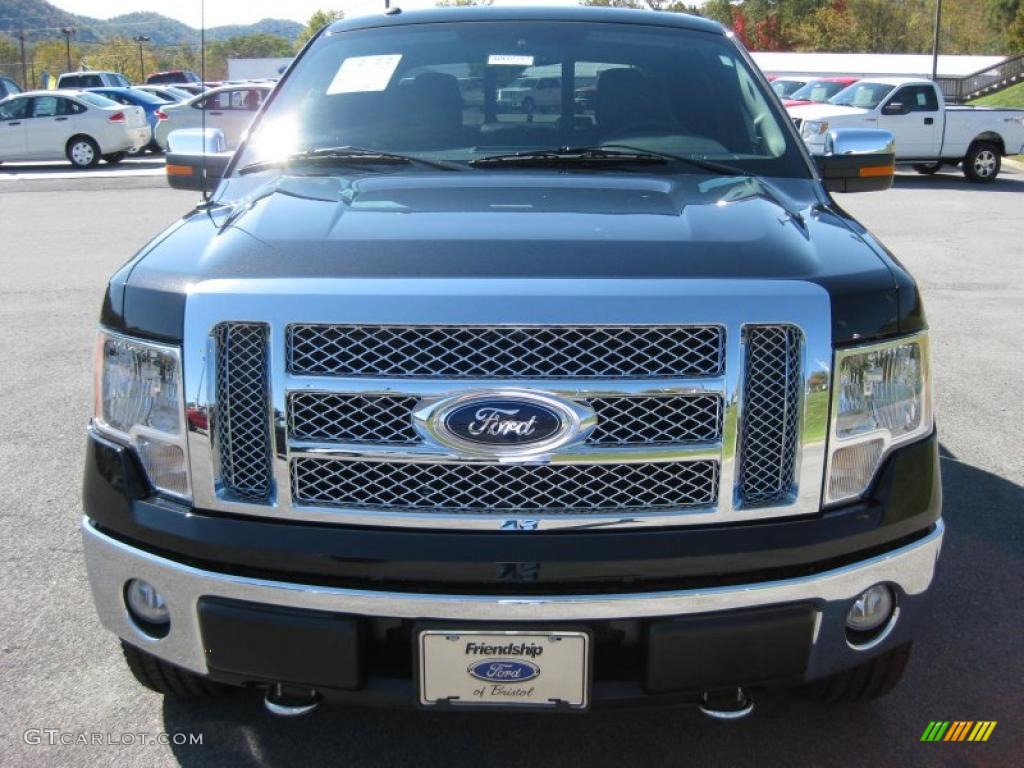 2010 F150 Lariat SuperCrew 4x4 - Tuxedo Black / Black photo #3