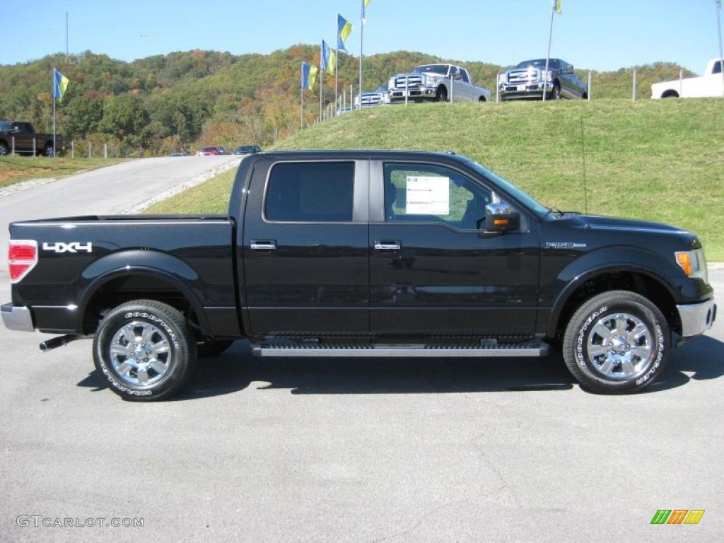 2010 F150 Lariat SuperCrew 4x4 - Tuxedo Black / Black photo #5