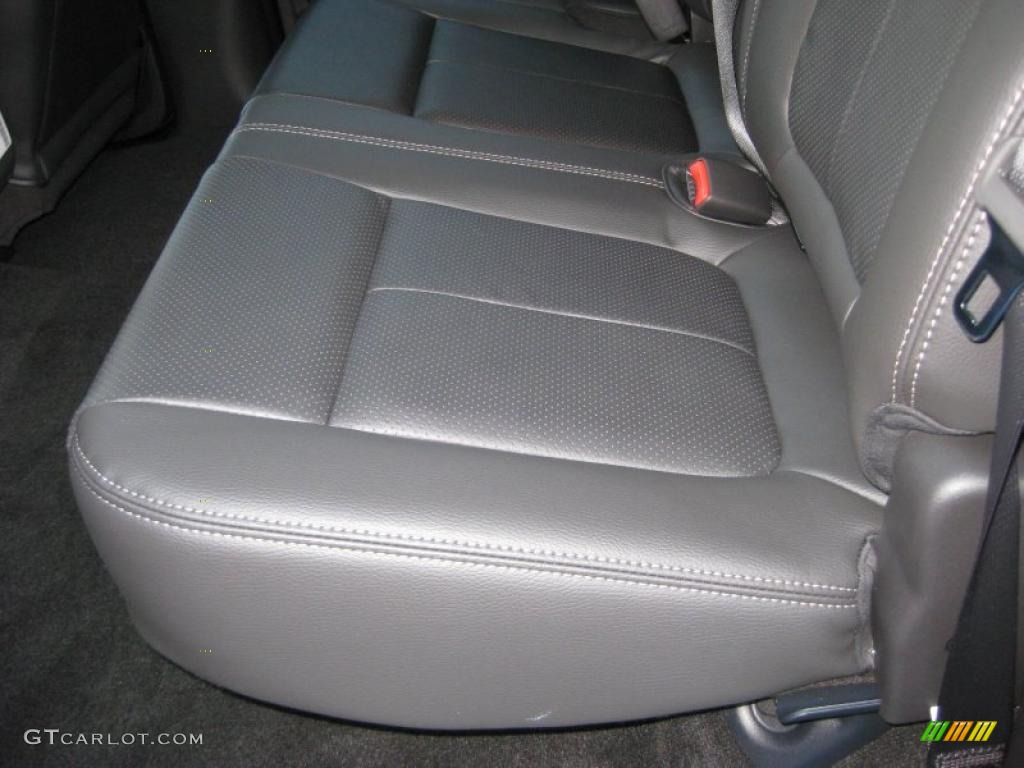 2010 F150 Lariat SuperCrew 4x4 - Tuxedo Black / Black photo #16