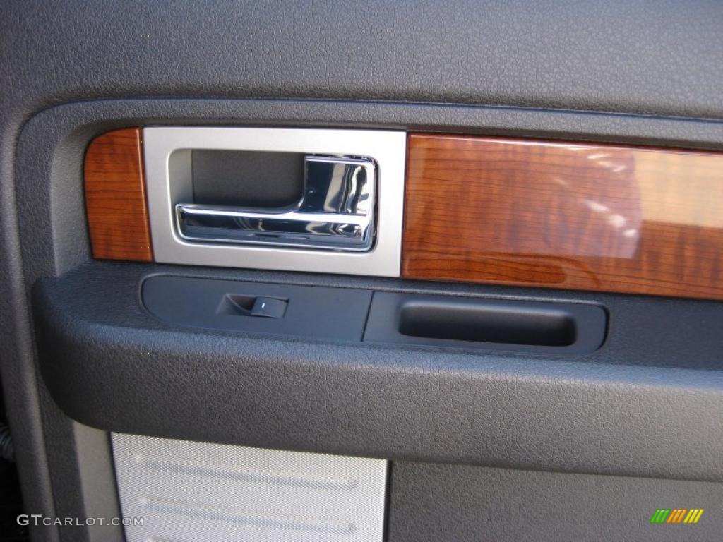 2010 F150 Lariat SuperCrew 4x4 - Tuxedo Black / Black photo #23