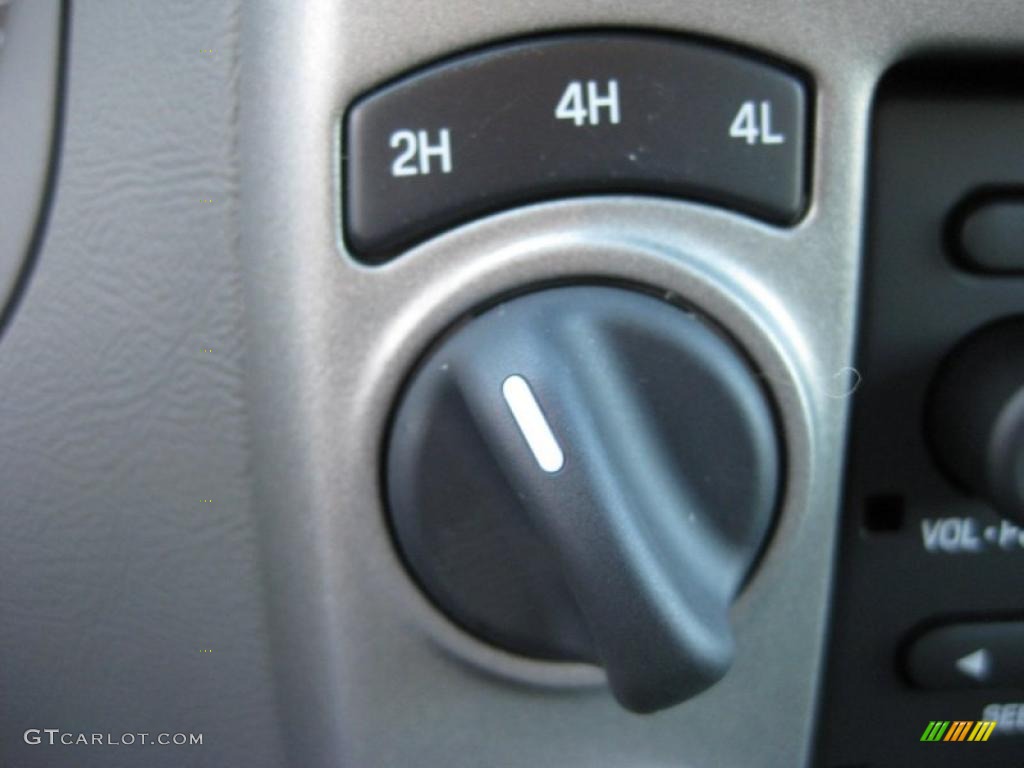 2011 Ford Ranger XLT SuperCab 4x4 Controls Photo #38279888