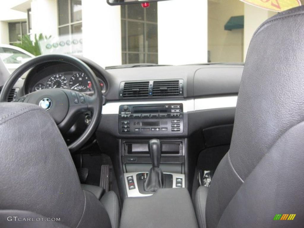 2003 BMW 3 Series 325i Sedan Controls Photo #38281148