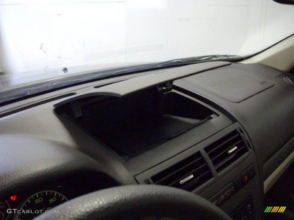 2007 Fusion S - Tungsten Grey Metallic / Light Stone photo #13