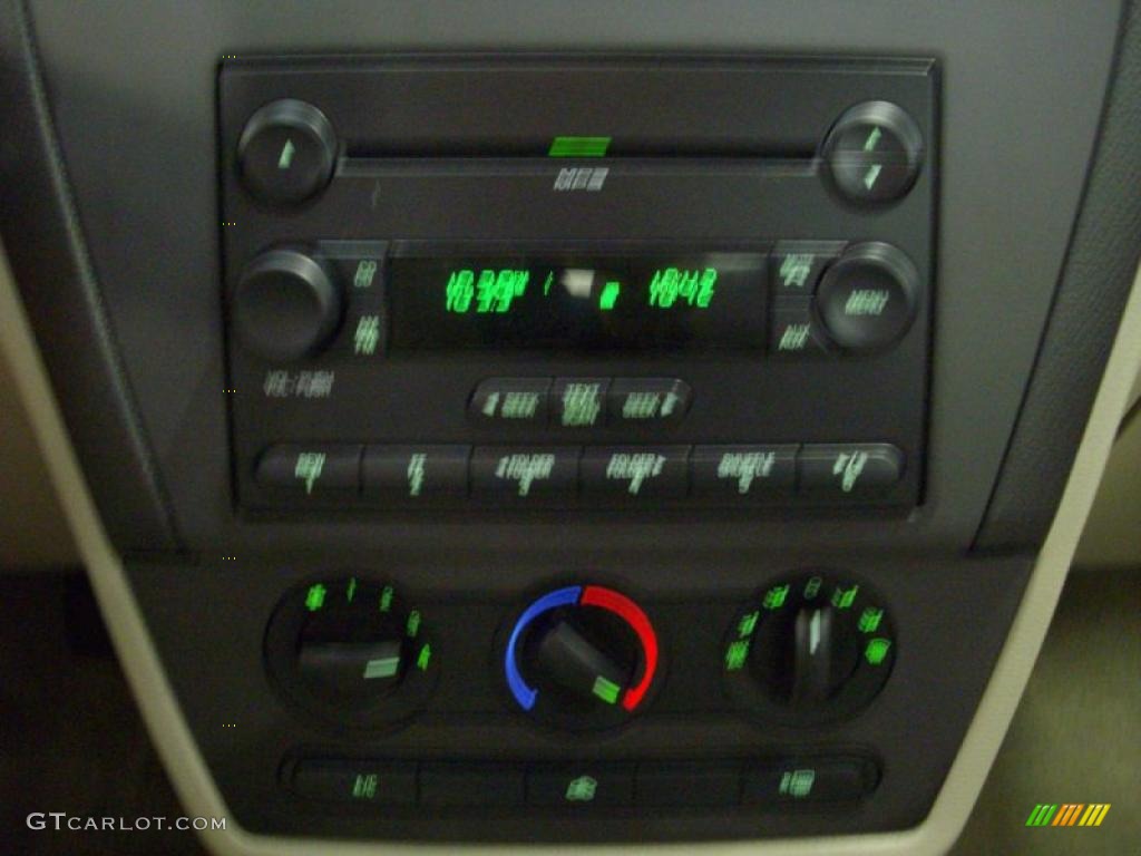 2007 Fusion S - Tungsten Grey Metallic / Light Stone photo #17