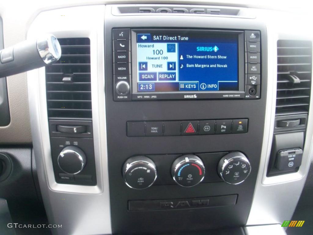 2011 Dodge Ram 2500 HD SLT Crew Cab 4x4 Controls Photo #38283588