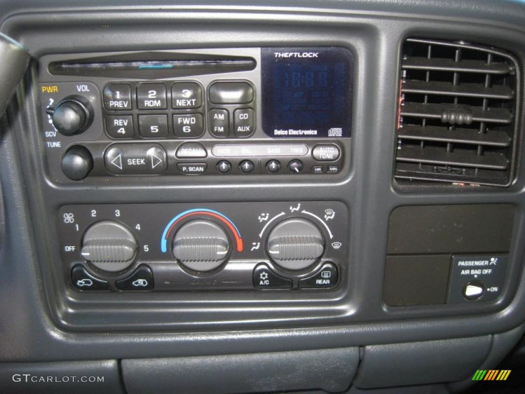 2002 Chevrolet Silverado 1500 LT Extended Cab 4x4 Controls Photo #38284296