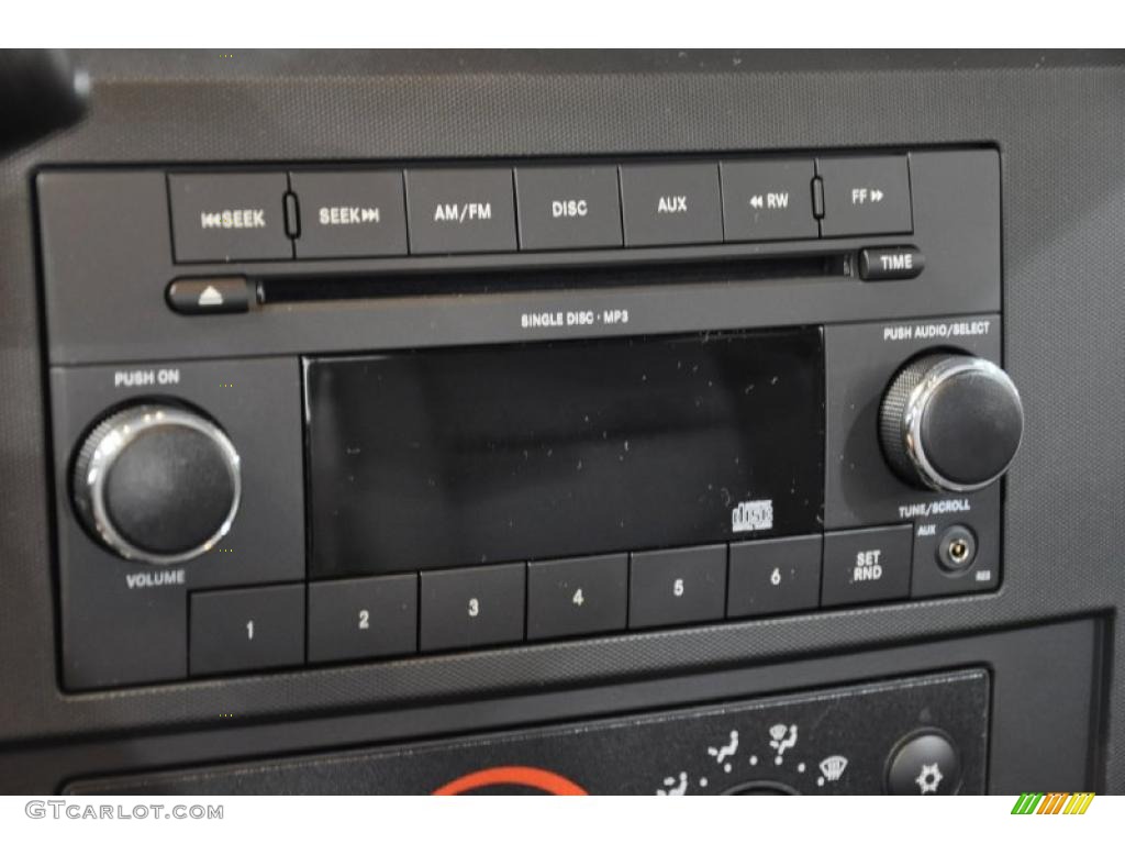 2011 Dodge Dakota Big Horn Crew Cab Controls Photo #38288244