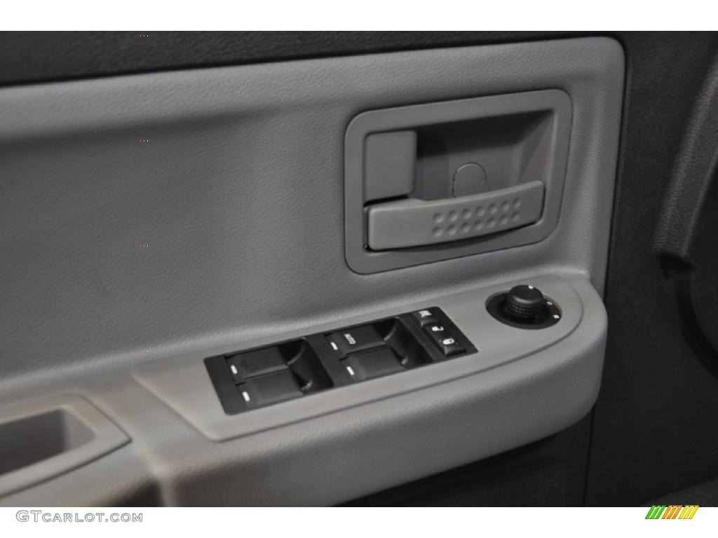 2011 Dakota Big Horn Crew Cab - Brilliant Black Crystal Pearl / Dark Slate Gray/Medium Slate Gray photo #9