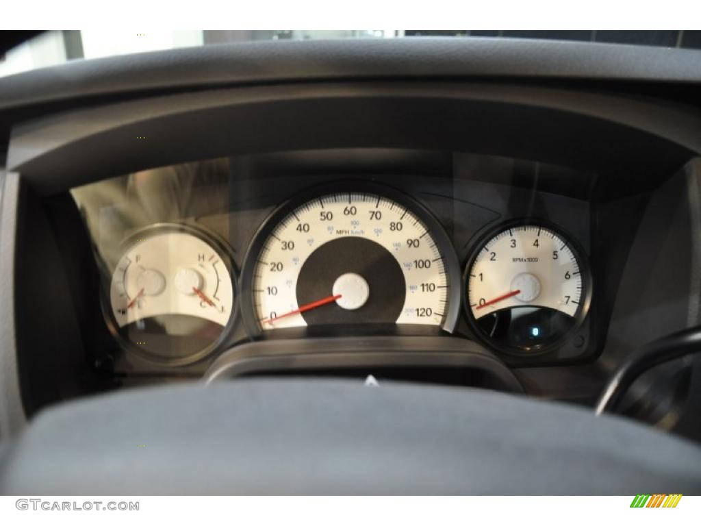 2011 Dodge Dakota Big Horn Crew Cab Gauges Photo #38288513