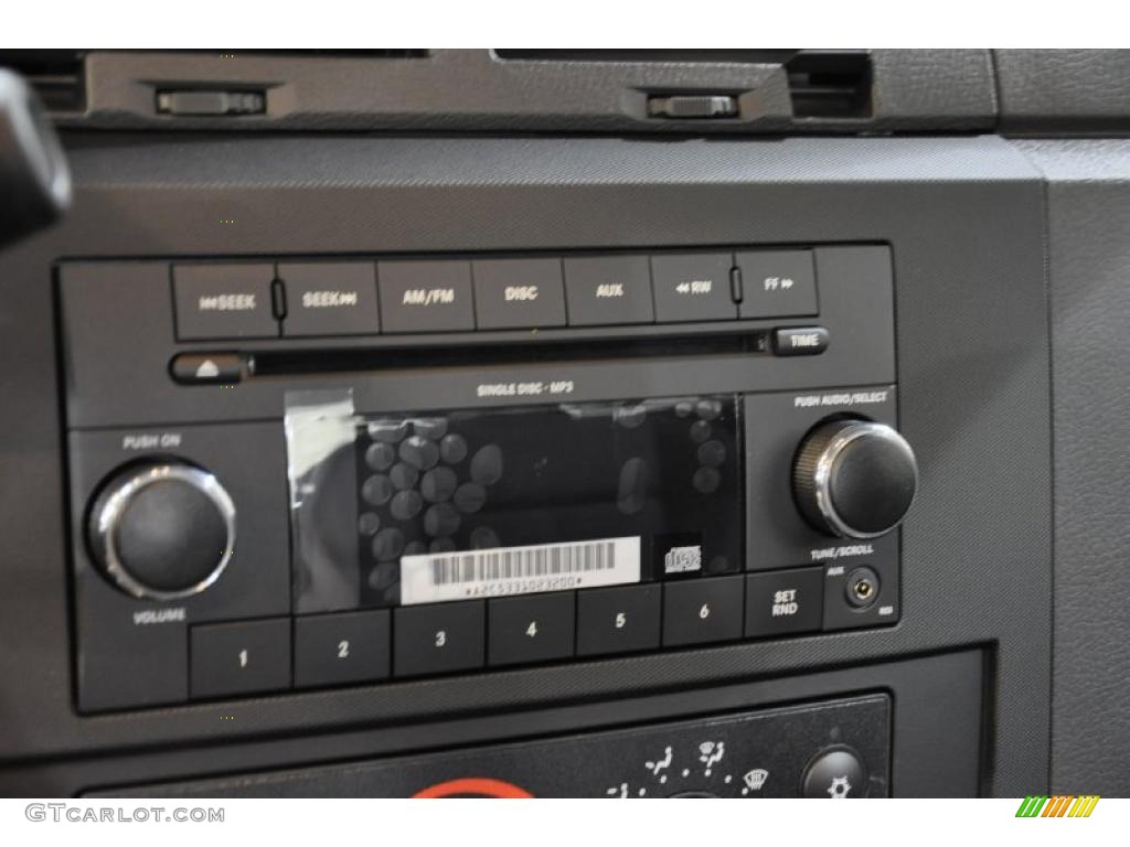 2011 Dodge Dakota Big Horn Crew Cab Controls Photo #38288521