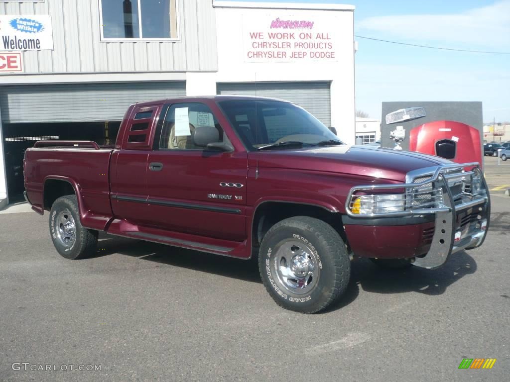 2001 Ram 1500 SLT Club Cab 4x4 - Dark Garnet Red Pearl / Tan photo #3