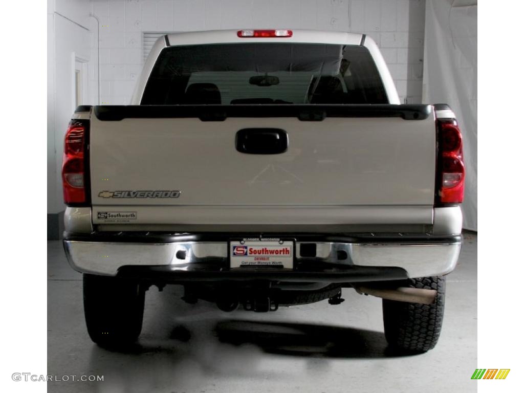 2006 Silverado 1500 Z71 Crew Cab 4x4 - Silver Birch Metallic / Dark Charcoal photo #4