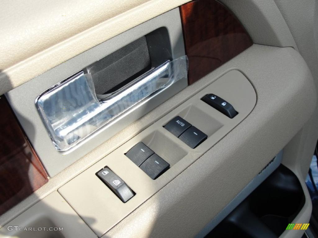 2010 F150 Lariat SuperCrew - Dark Blue Pearl Metallic / Chapparal Leather photo #22