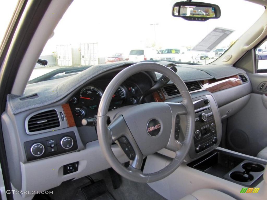 2008 GMC Sierra 3500HD SLT Crew Cab 4x4 Dashboard Photos