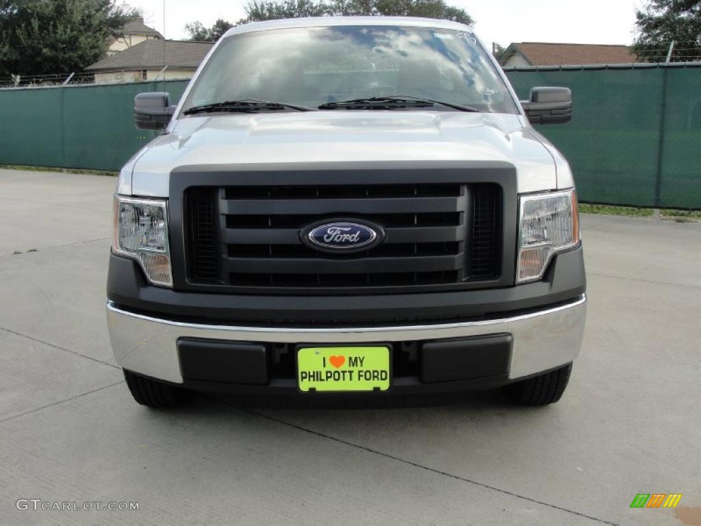 2010 F150 XL Regular Cab - Ingot Silver Metallic / Medium Stone photo #8