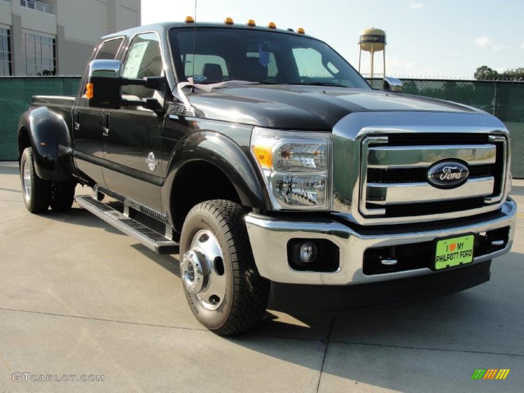 2011 F350 Super Duty Lariat Crew Cab 4x4 Dually - Tuxedo Black / Black photo #1