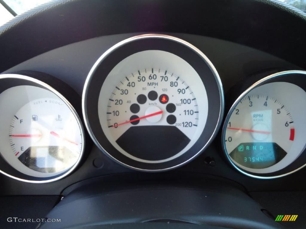 2009 Dodge Caliber R/T Gauges Photos