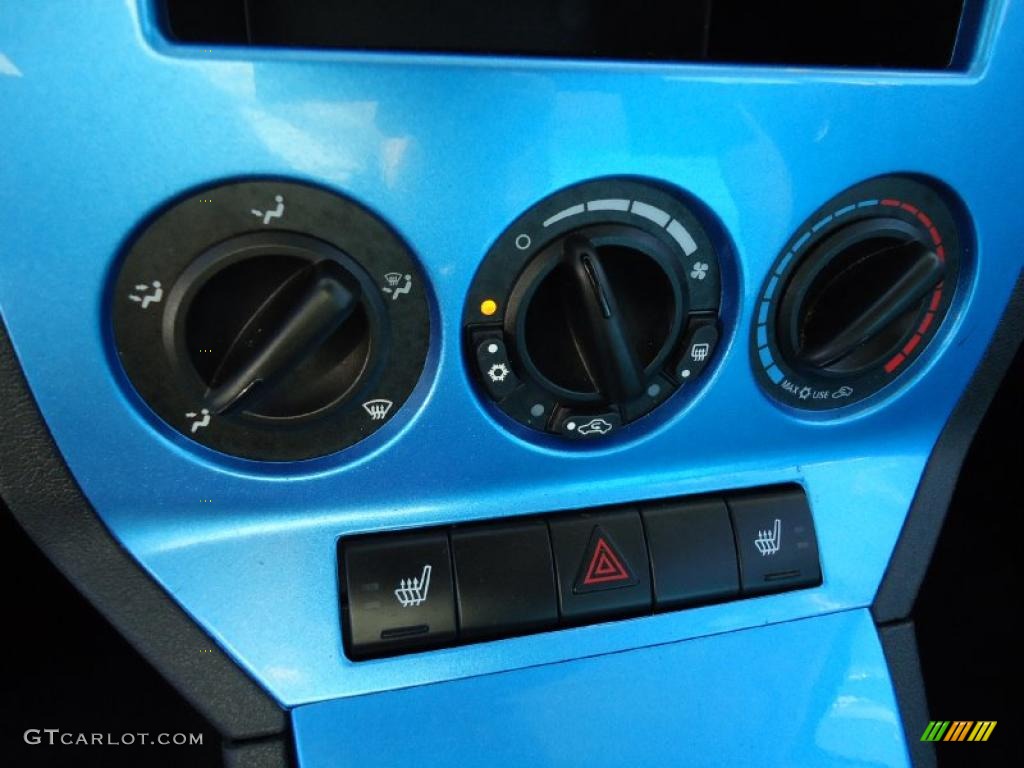 2009 Dodge Caliber R/T Controls Photo #38296447