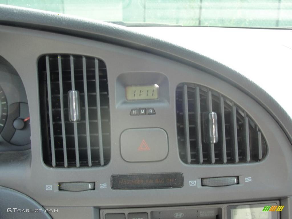 2004 Elantra GLS Sedan - Crimson Dark Red / Gray photo #34