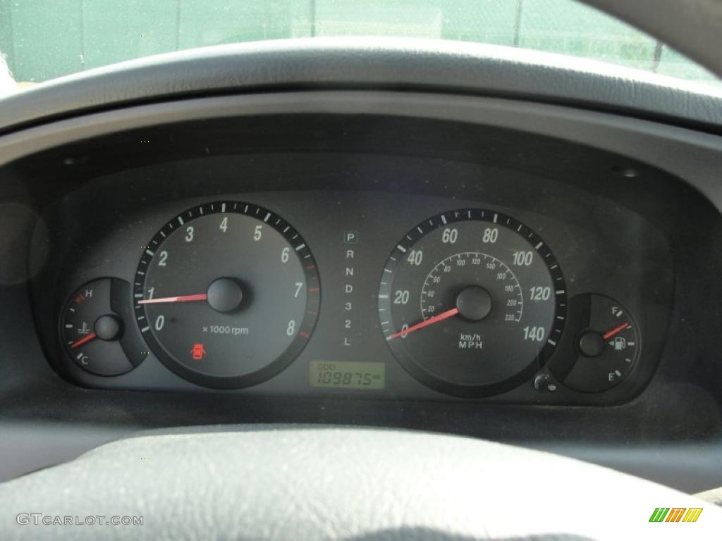 2004 Elantra GLS Sedan - Crimson Dark Red / Gray photo #39
