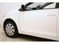 Polar White - Yaris Sedan Photo No. 31