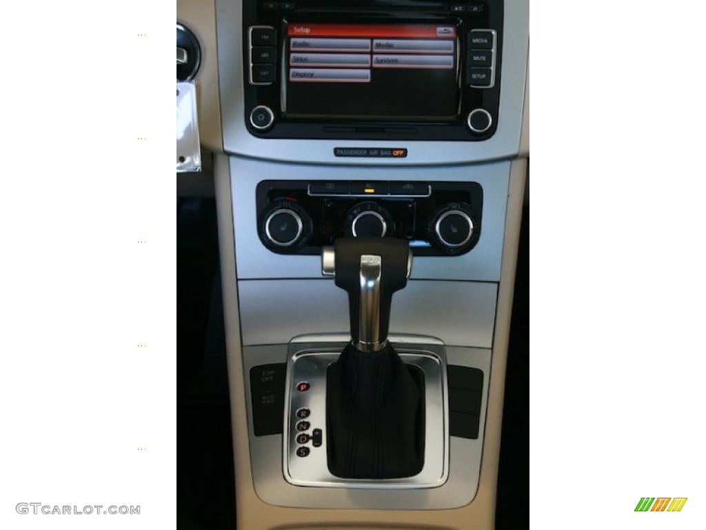 2011 Volkswagen CC Sport 6 Speed DSG Dual-Clutch Automatic Transmission Photo #38304439