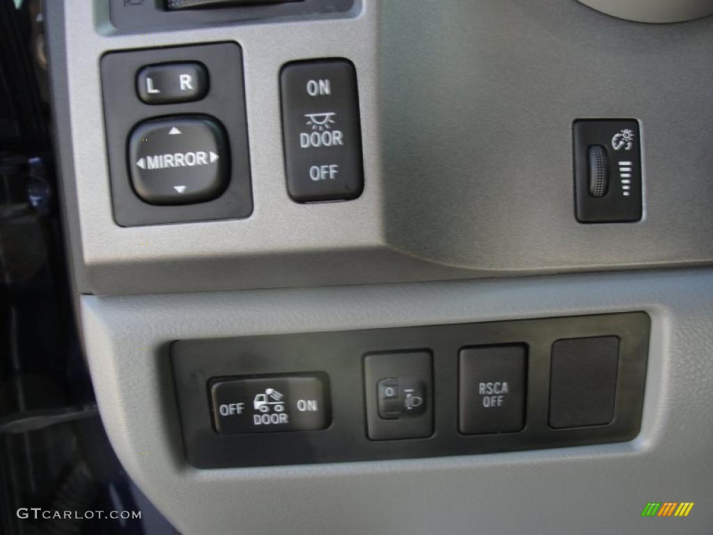 2010 Toyota Tundra TSS CrewMax Controls Photo #38304539