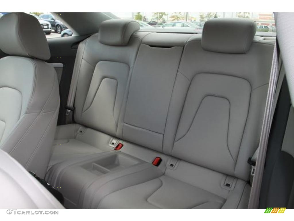 Light Grey Interior 2011 Audi A5 2.0T quattro Coupe Photo #38305383