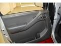 Radiant Silver - Frontier SE King Cab Photo No. 15