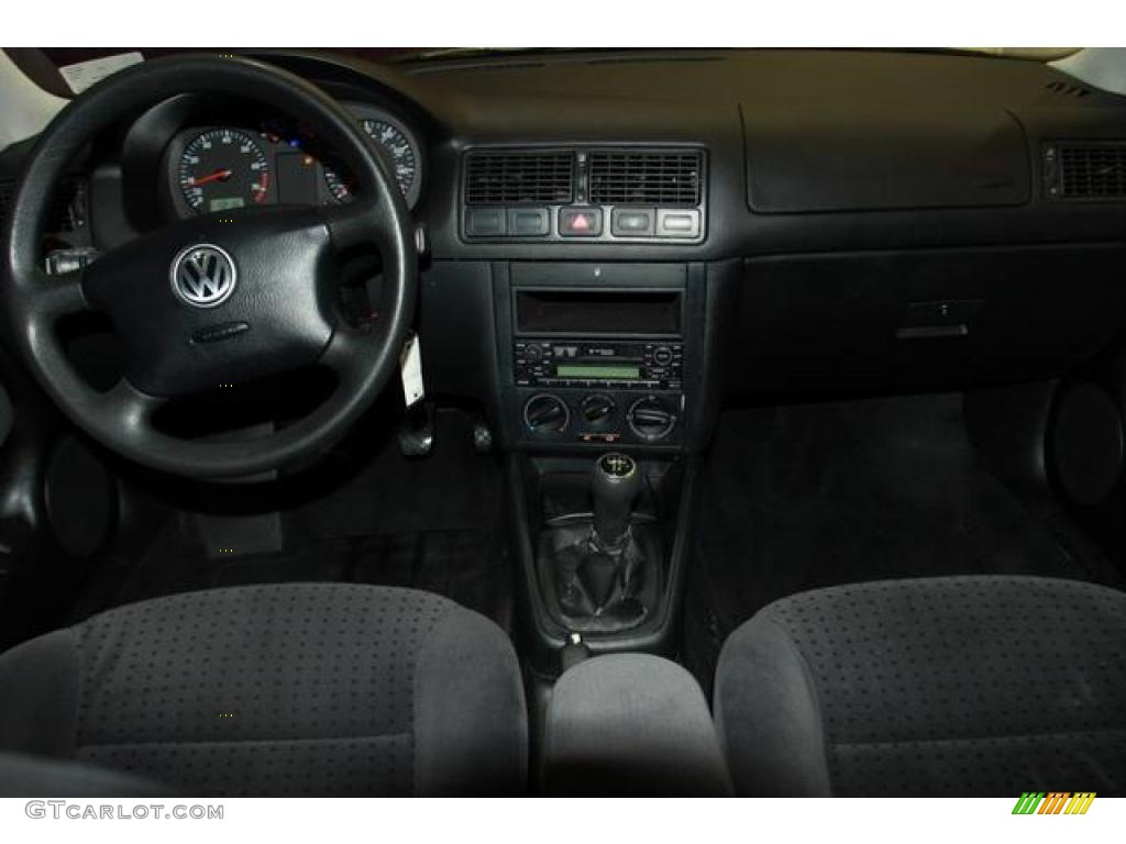 1999 Golf GLS 4 Door - Uni Black / Black photo #9