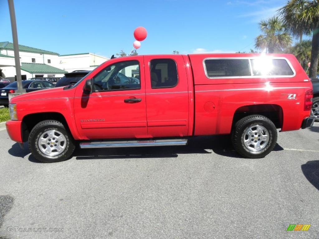 2009 Silverado 1500 LT Extended Cab 4x4 - Victory Red / Light Cashmere photo #2