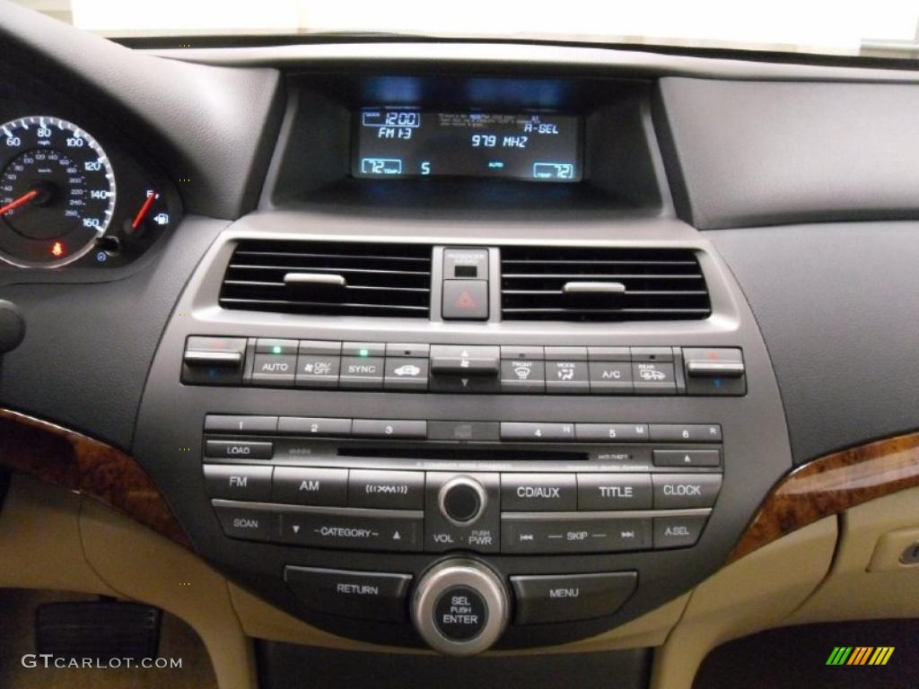 2011 Honda Accord EX-L Sedan Controls Photo #38310683