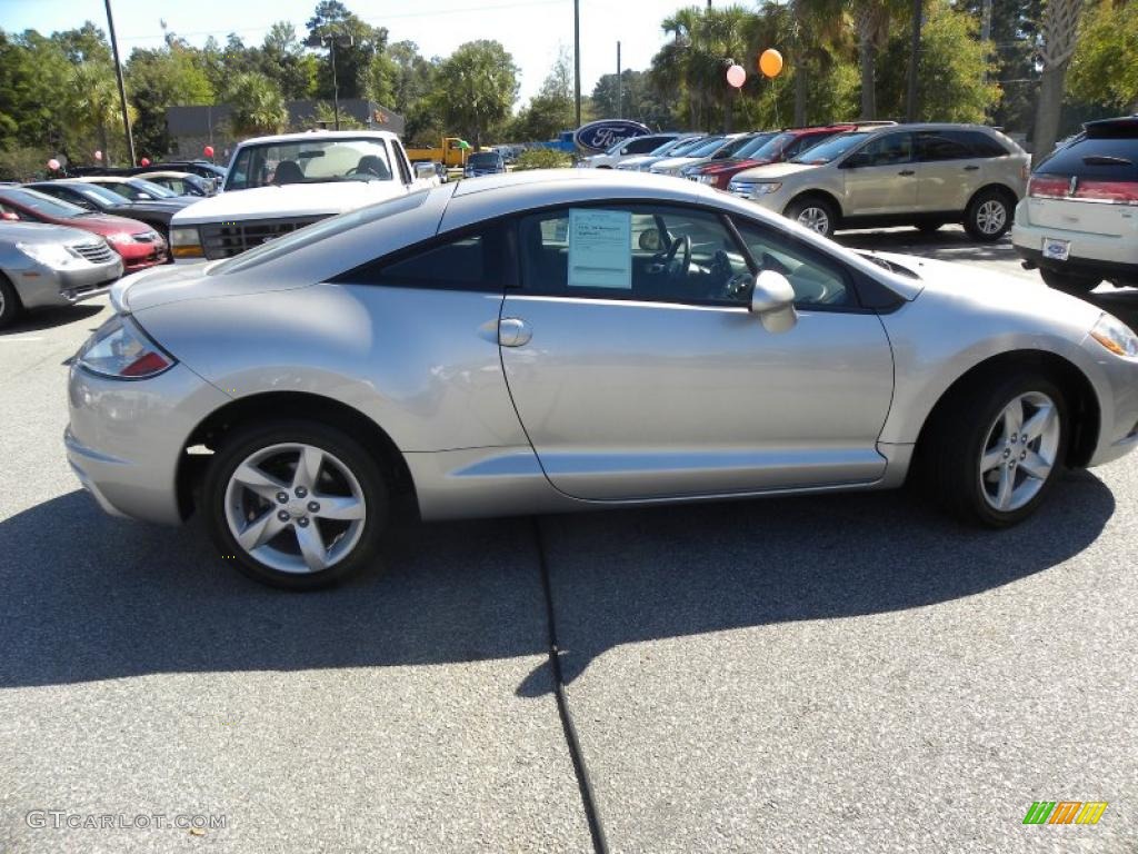 2009 Eclipse GS Coupe - Quicksilver Pearl / Dark Charcoal photo #9