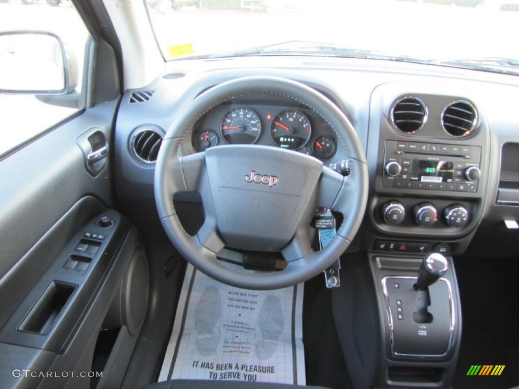 2010 Jeep Compass Sport Dark Slate Gray Steering Wheel Photo #38312183