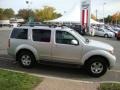 2007 Silver Lightning Nissan Pathfinder SE 4x4  photo #5