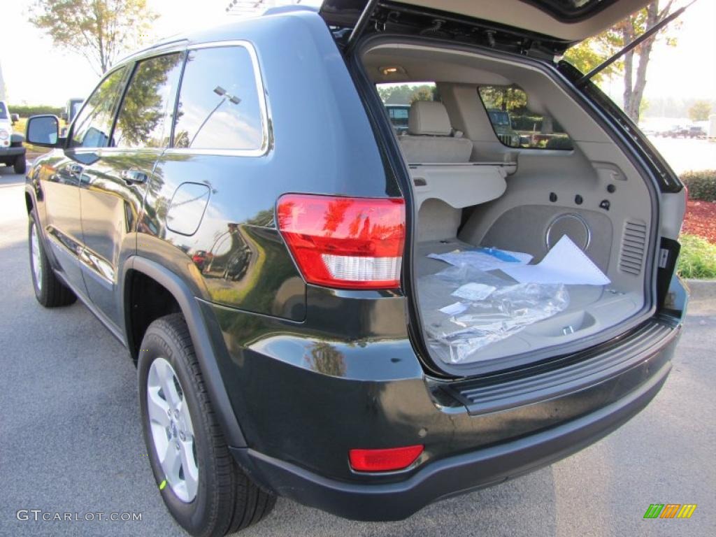 2011 Grand Cherokee Laredo X Package - Natural Green Pearl / Dark Graystone/Medium Graystone photo #9